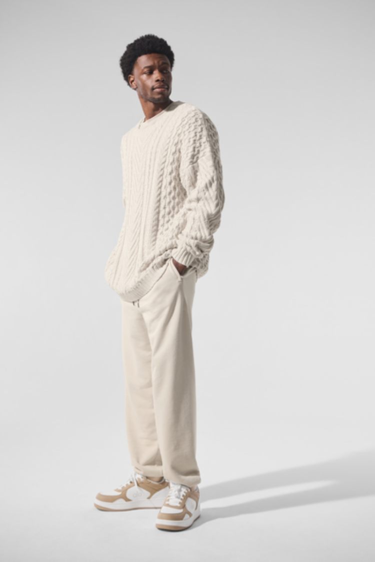 CABLE KNIT CREW NECK SWEATER